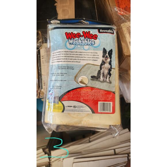 Four Paws Wee-Wee Washable Puppy Pad 30 X 32 Inches (1 Count) - Picture 8 of 8